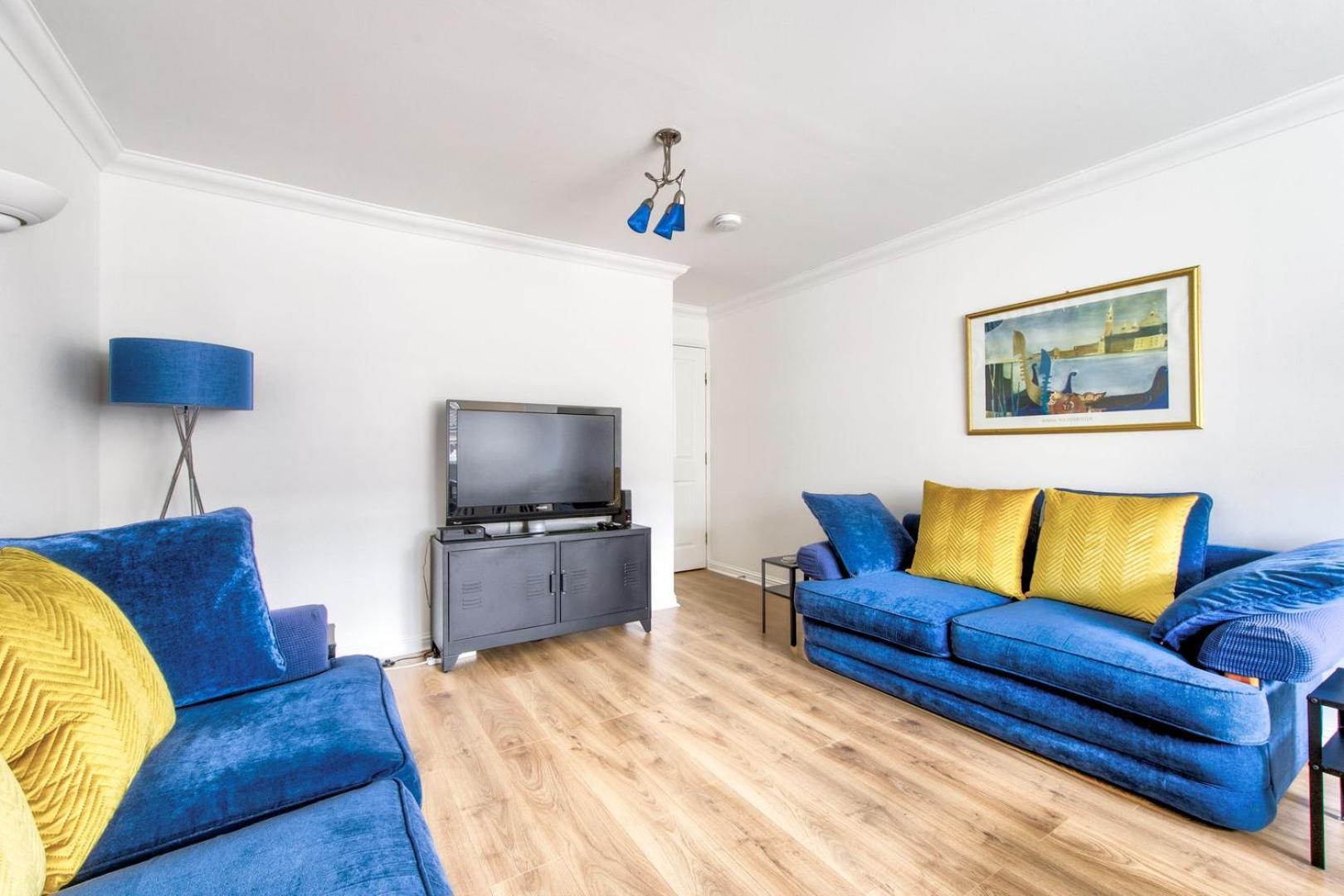 Guestready - Stylish W/ Parking Near * EDI