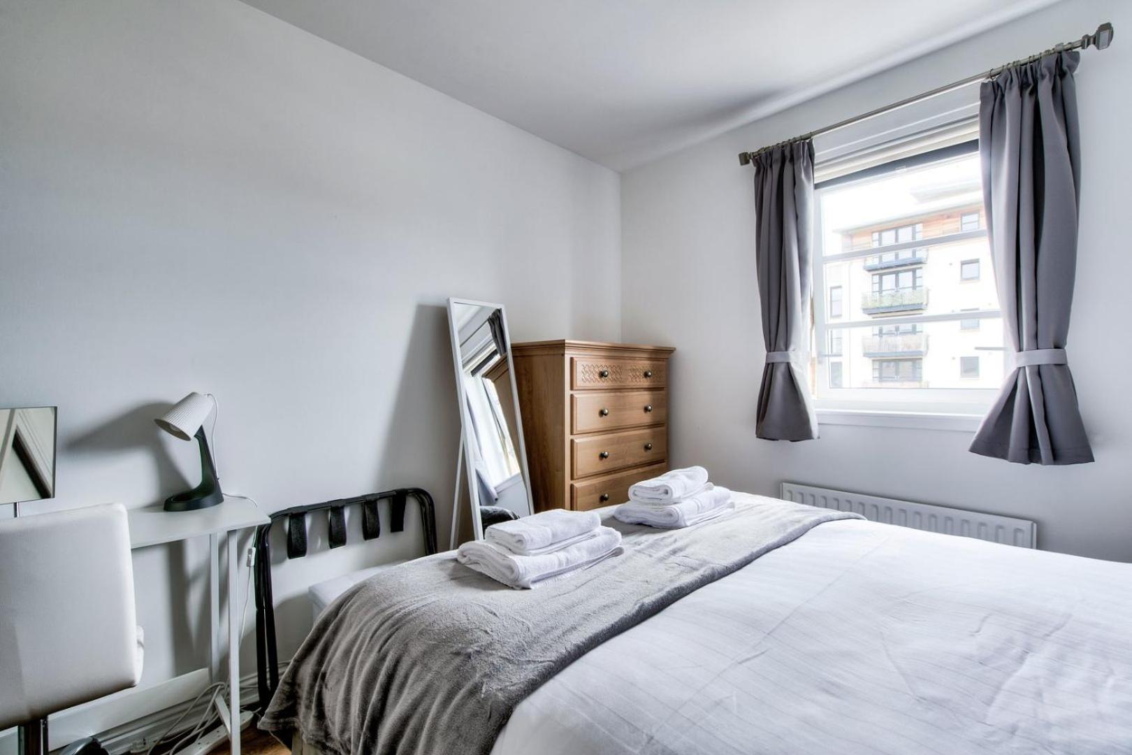 Guestready - Stylish W/ Parking Near EDI